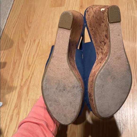 Wedge - Picture 3 of 4